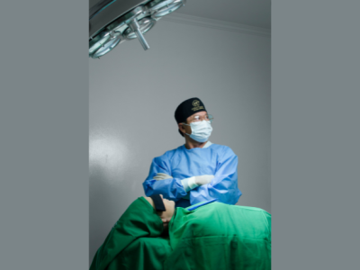 Dr. Milton Seigi Hayashi detalha os benefícios estéticos e emocionais da otoplastia.