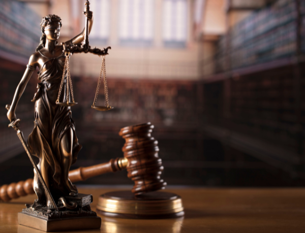 Hebron Costa Cruz de Oliveira destaca que ética e técnica são pilares da advocacia de excelência.