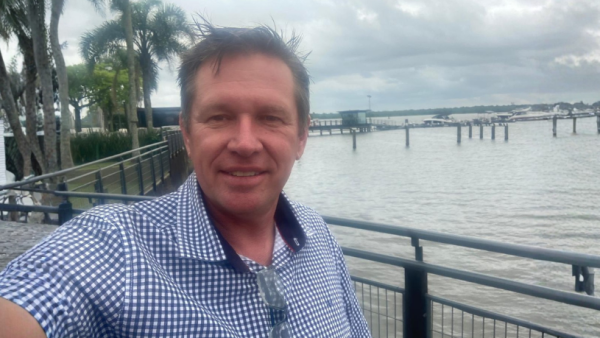 Altevir Seidel ressalta a importância de uma rotina equilibrada de alimentação, higiene e acompanhamento veterinário para garantir a saúde dos cavalos.