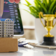 O mercado de ativos digitais mais maduro favorece empresas e investidores com regras claras, diz Paulo de Matos Junior.