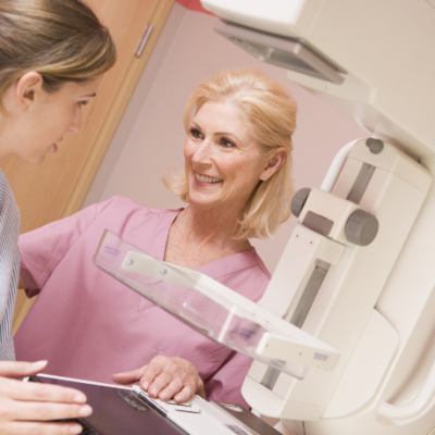 Vinicius Tadeu Sattin Rodrigues avalia como funcionam as políticas e diretrizes da mamografia e do rastreamento do câncer de mama no Brasil.