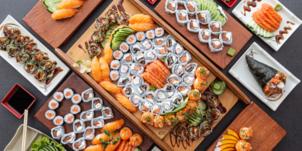 Descubra o que comer no Japão e por quê, explorando os sabores, tradições e curiosidades da culinária japonesa com Alberto Toshio Murakami.