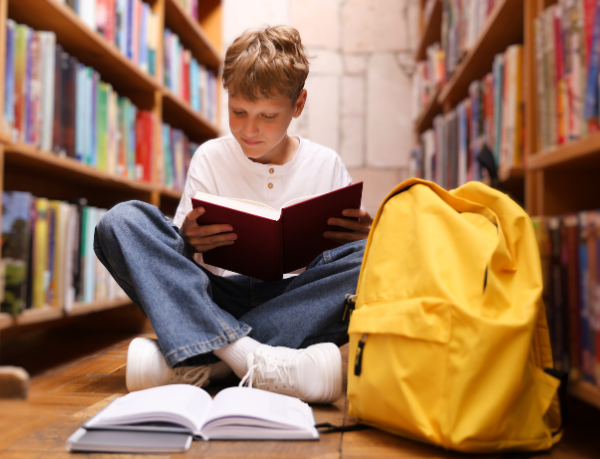 Sérgio Bento De Araújo analisa por que a leitura segue sendo essencial na educação contemporânea e no desenvolvimento crítico.