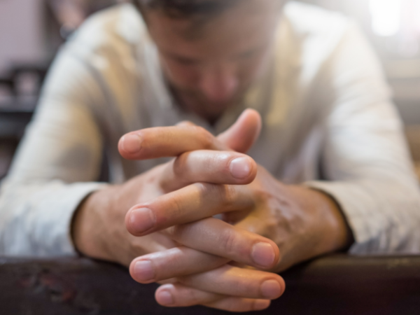 A unidade vivida na diversidade mostra como a Igreja cresce quando a comunhão é fortalecida pela caridade, com reflexões de Jose Eduardo De Oliveira e Silva.