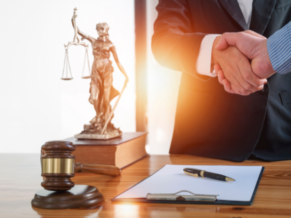 Gilmar Stelo e Stelo Advogados Associados analisa como o papel do advogado evoluiu do contencioso tradicional para uma atuação estratégica nas decisões empresariais.